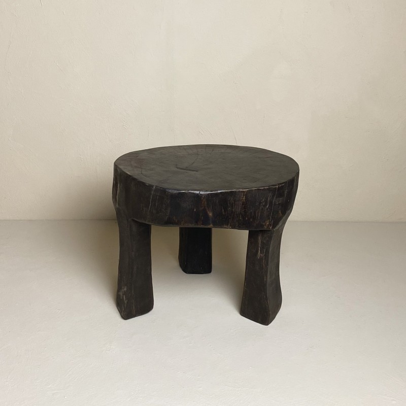 Petite table Naga en bois: artisanat indien chez pH7